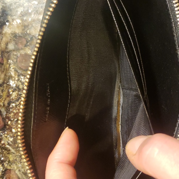 Prada Nylon zippy wallet black - Picture 6 of 12